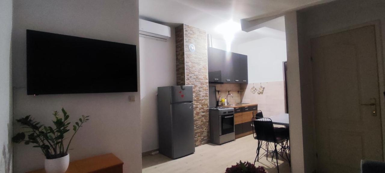 Apartment Kovac Herceg Novi Esterno foto